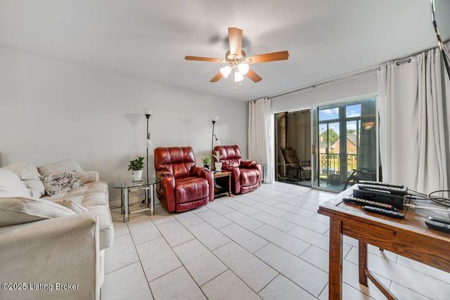 1602 Gardiner Ln, 222, Louisville, KY 40205