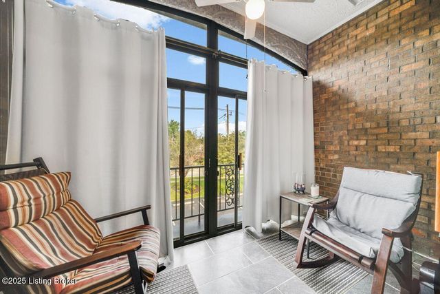 1602 Gardiner Ln, 222, Louisville, KY 40205