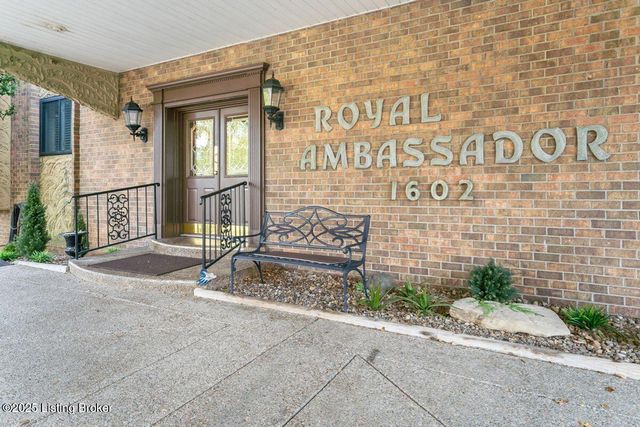 1602 Gardiner Ln, 222, Louisville, KY 40205