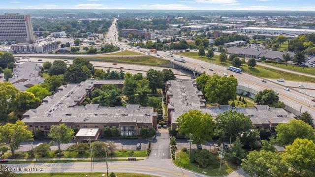 1602 Gardiner Ln, 222, Louisville, KY 40205