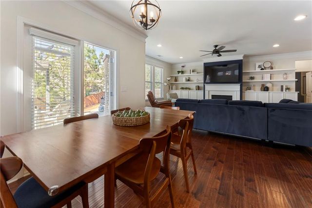 704 Hedge Brook Drive, Woodstock, GA 30188