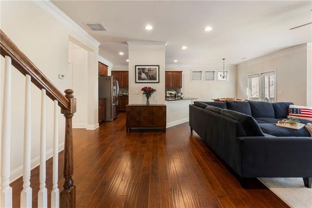 704 Hedge Brook Drive, Woodstock, GA 30188