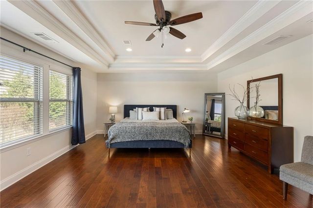 704 Hedge Brook Drive, Woodstock, GA 30188