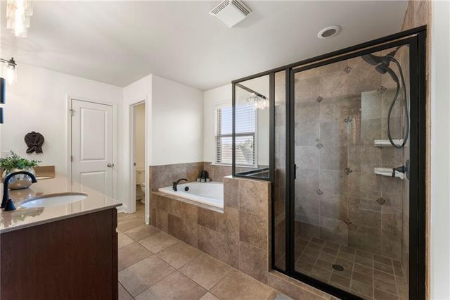 704 Hedge Brook Drive, Woodstock, GA 30188