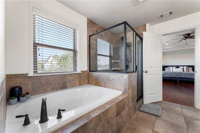 704 Hedge Brook Drive, Woodstock, GA 30188