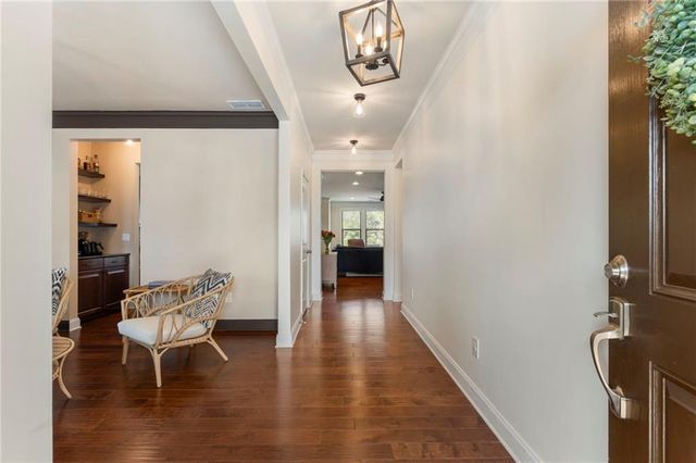 704 Hedge Brook Drive, Woodstock, GA 30188