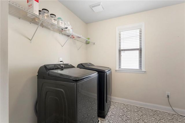 704 Hedge Brook Drive, Woodstock, GA 30188