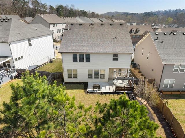 704 Hedge Brook Drive, Woodstock, GA 30188