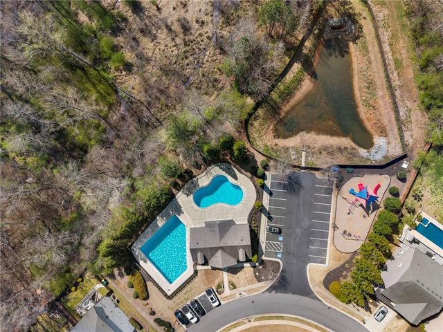 704 Hedge Brook Drive, Woodstock, GA 30188