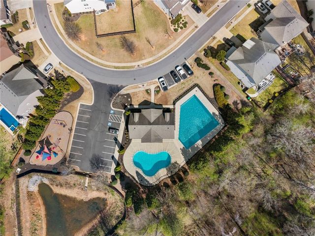 704 Hedge Brook Drive, Woodstock, GA 30188