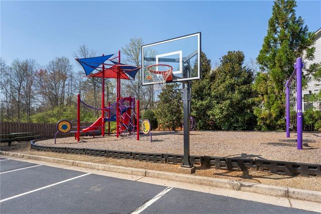 704 Hedge Brook Drive, Woodstock, GA 30188