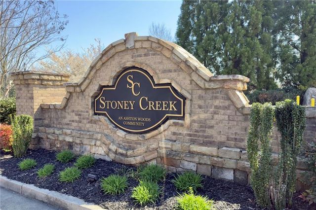 704 Hedge Brook Drive, Woodstock, GA 30188