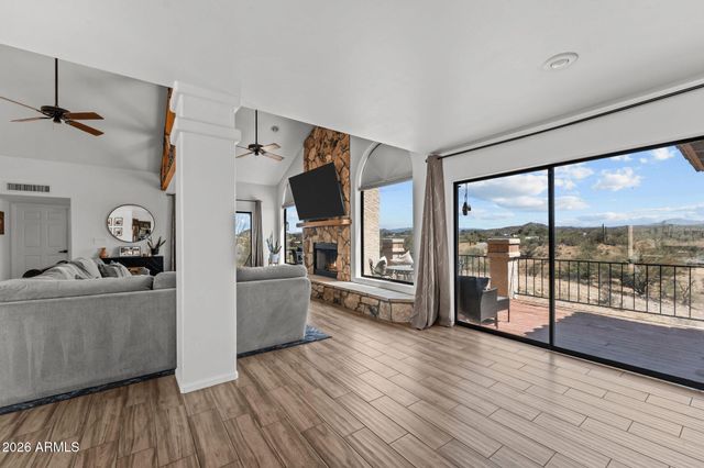 51015 N 292ND Avenue, Wickenburg, AZ 85390