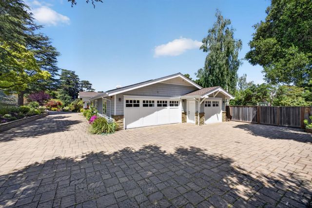 1510 Kingswood Drive, Hillsborough, CA 94010