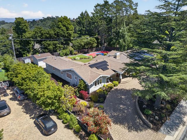 1510 Kingswood Drive, Hillsborough, CA 94010
