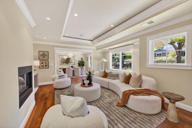 1510 Kingswood Drive, Hillsborough, CA 94010