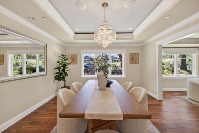 1510 Kingswood Drive, Hillsborough, CA 94010