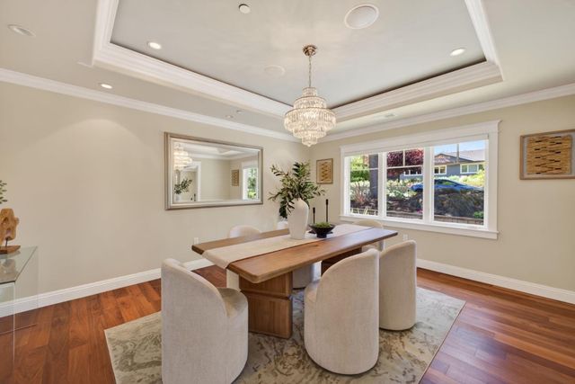 1510 Kingswood Drive, Hillsborough, CA 94010