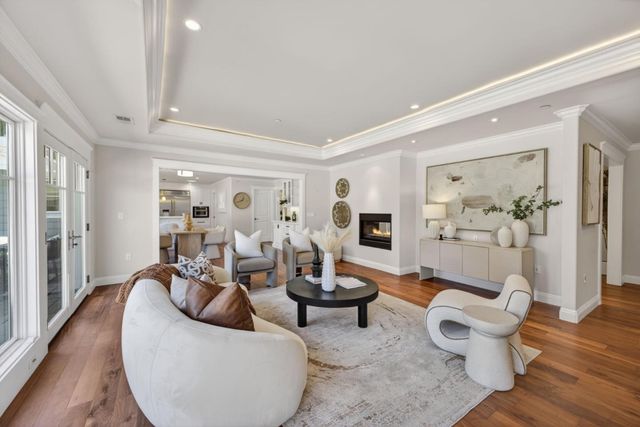1510 Kingswood Drive, Hillsborough, CA 94010