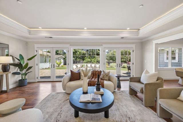 1510 Kingswood Drive, Hillsborough, CA 94010