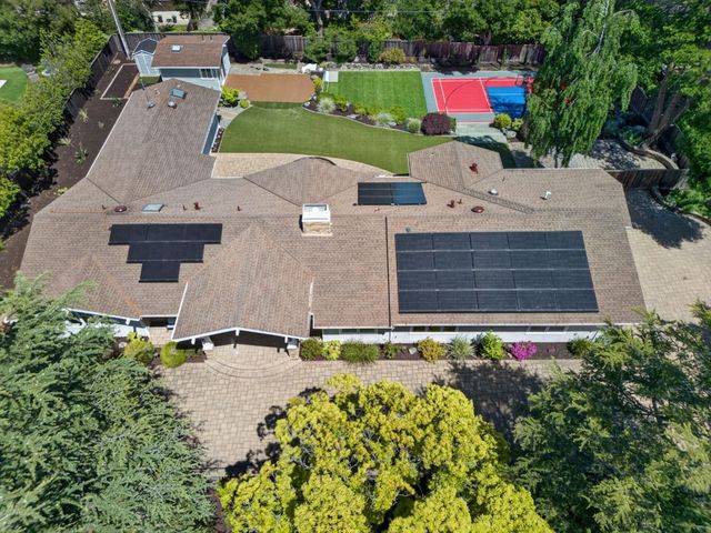 1510 Kingswood Drive, Hillsborough, CA 94010