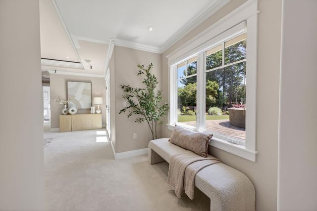 1510 Kingswood Drive, Hillsborough, CA 94010