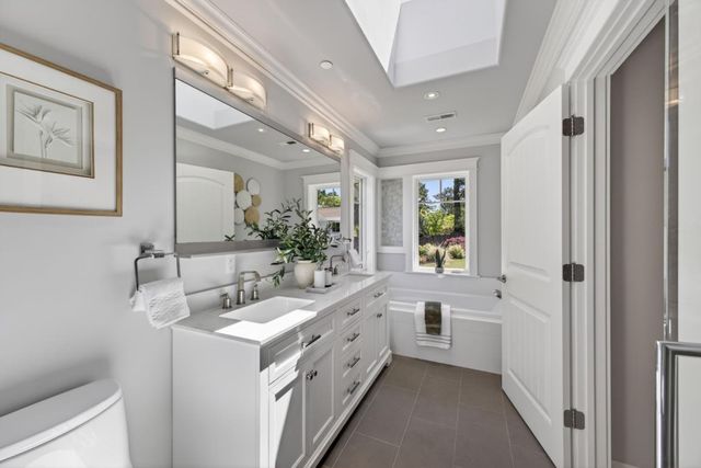 1510 Kingswood Drive, Hillsborough, CA 94010