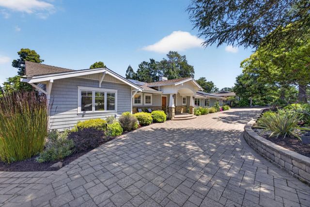 1510 Kingswood Drive, Hillsborough, CA 94010