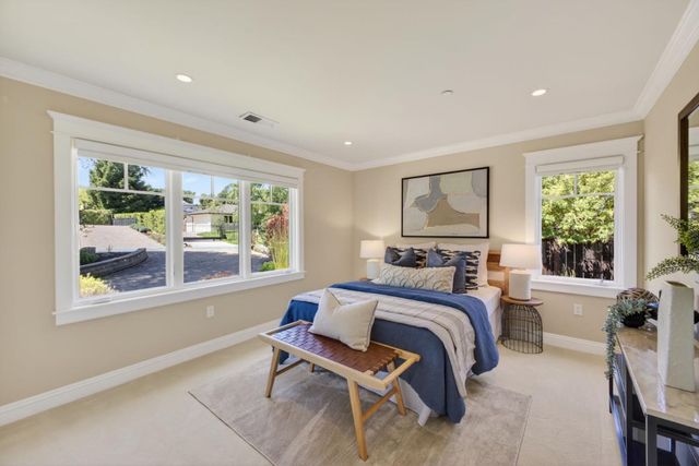 1510 Kingswood Drive, Hillsborough, CA 94010
