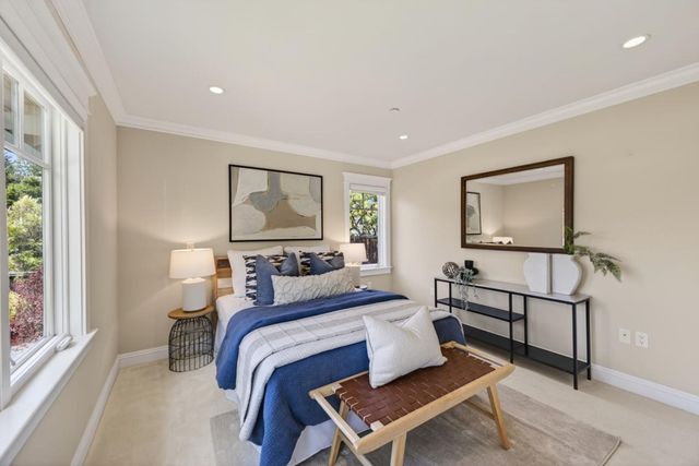 1510 Kingswood Drive, Hillsborough, CA 94010