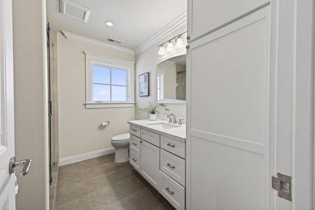 1510 Kingswood Drive, Hillsborough, CA 94010