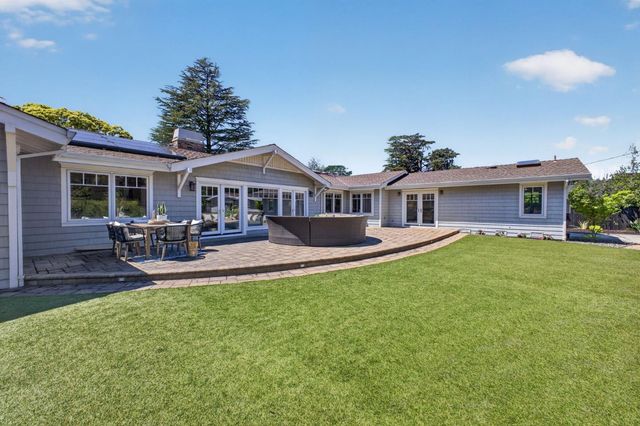 1510 Kingswood Drive, Hillsborough, CA 94010
