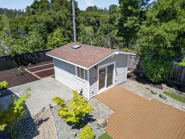 1510 Kingswood Drive, Hillsborough, CA 94010
