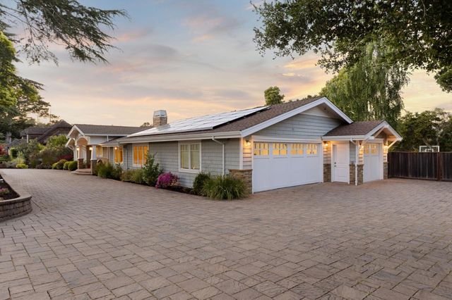 1510 Kingswood Drive, Hillsborough, CA 94010