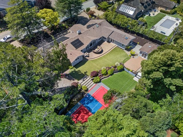 1510 Kingswood Drive, Hillsborough, CA 94010
