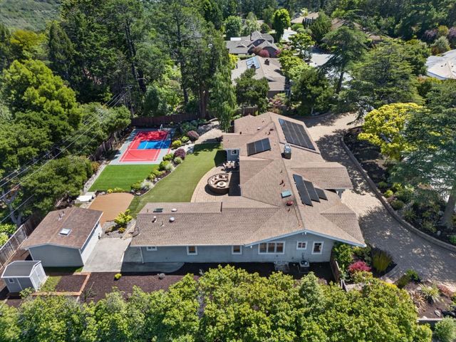 1510 Kingswood Drive, Hillsborough, CA 94010