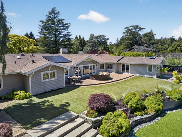 1510 Kingswood Drive, Hillsborough, CA 94010