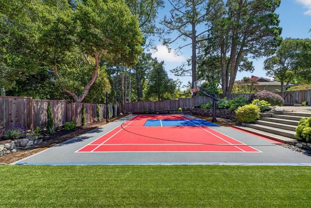 1510 Kingswood Drive, Hillsborough, CA 94010