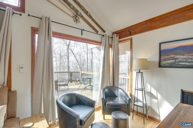 200 WHITE OAK DR, Wintergreen Resort, VA 22967