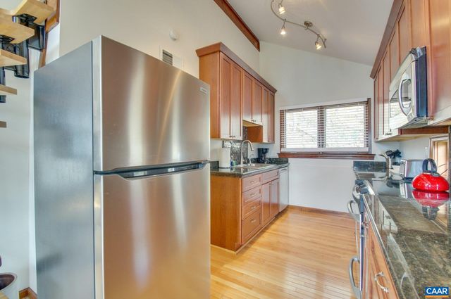 200 WHITE OAK DR, Wintergreen Resort, VA 22967