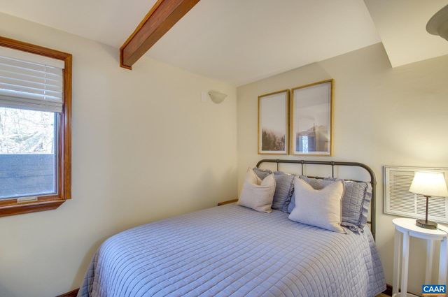 200 WHITE OAK DR, Wintergreen Resort, VA 22967