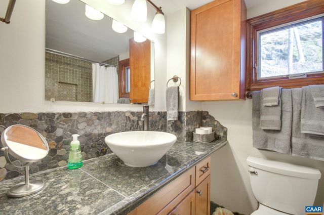 200 WHITE OAK DR, Wintergreen Resort, VA 22967