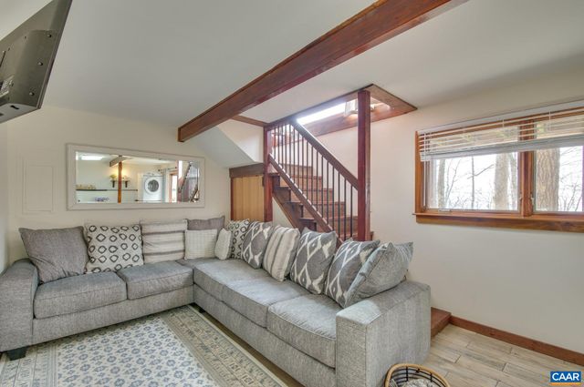 200 WHITE OAK DR, Wintergreen Resort, VA 22967