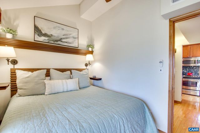 200 WHITE OAK DR, Wintergreen Resort, VA 22967
