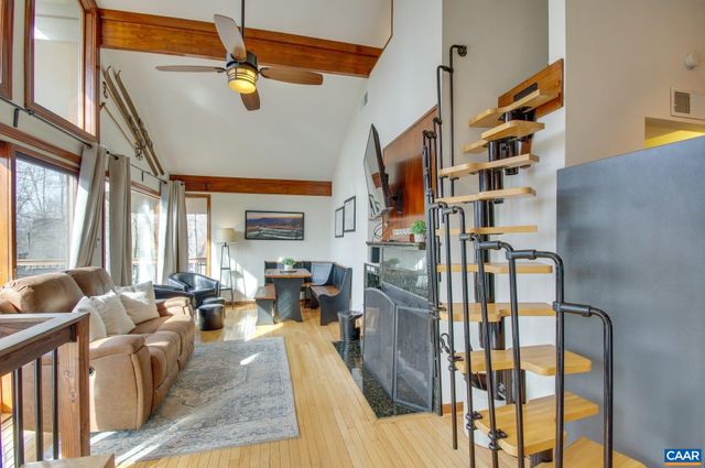 200 WHITE OAK DR, Wintergreen Resort, VA 22967