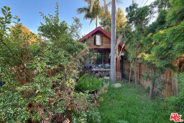 305 W Ellis Avenue, Inglewood, CA 90302