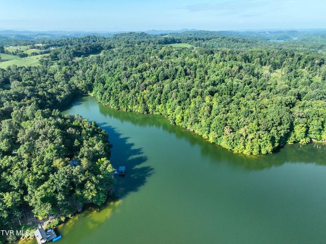 412 Haw Ridge E. Road, Piney Flats, TN 37686