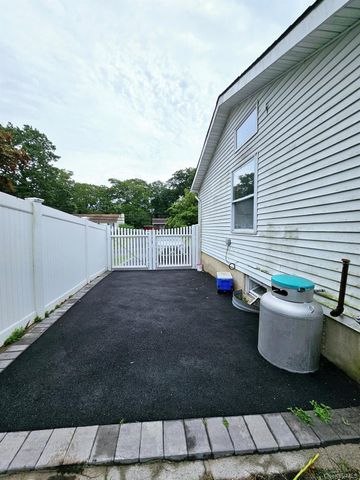 12 Nord Park Boulevard, Middle Island, NY 11953