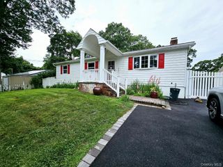 12 Nord Park Boulevard, Middle Island, NY 11953