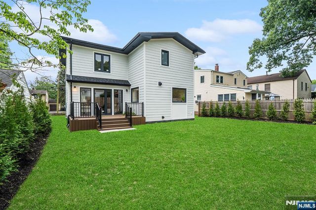 110 Maple Street, Dumont, NJ 07628